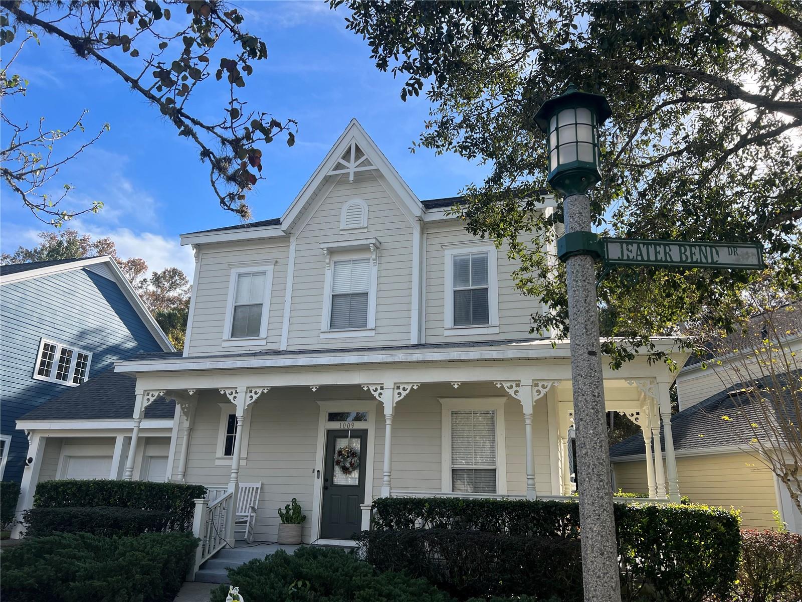 SINGLE FAMILY HOME with Private Backyard lot in desirable Celebration, South Village. It was TOTALLY renovated last year: bathrooms, new kitchen appliances and cabinets, new tile floors upstairs and downstairs, new epoxy garage floor covering.
NO Smoking. No Pets please.
