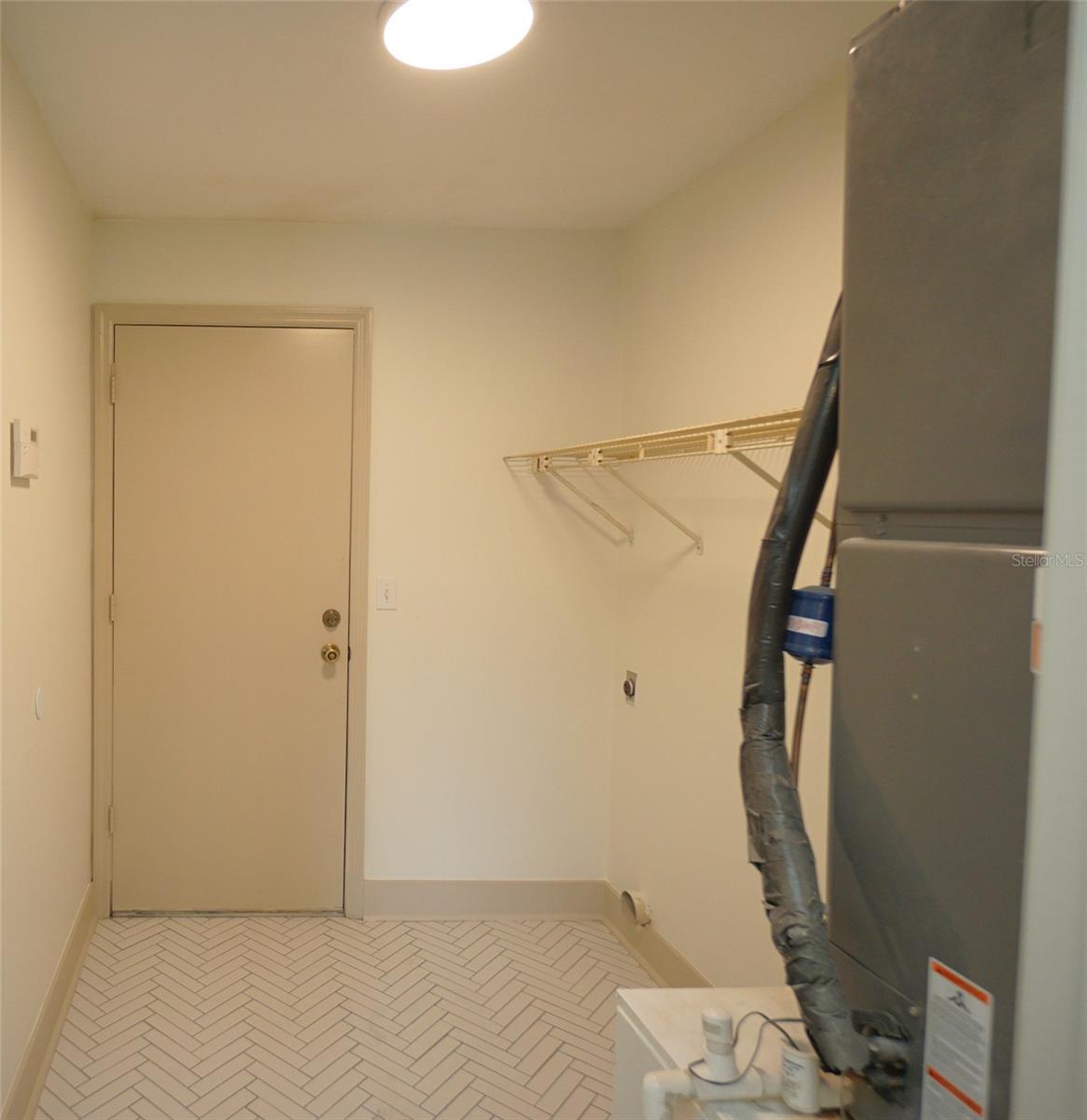 THE WILLOWS UNIT 3 - Residential Lease