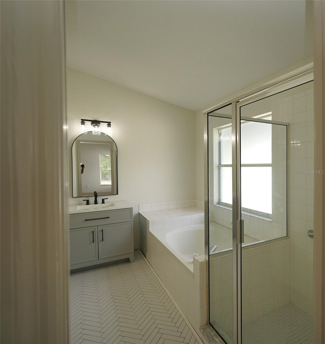 THE WILLOWS UNIT 3 - Residential Lease