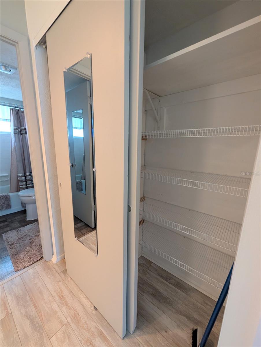 THE FOURTH BAYSHORE - Residential