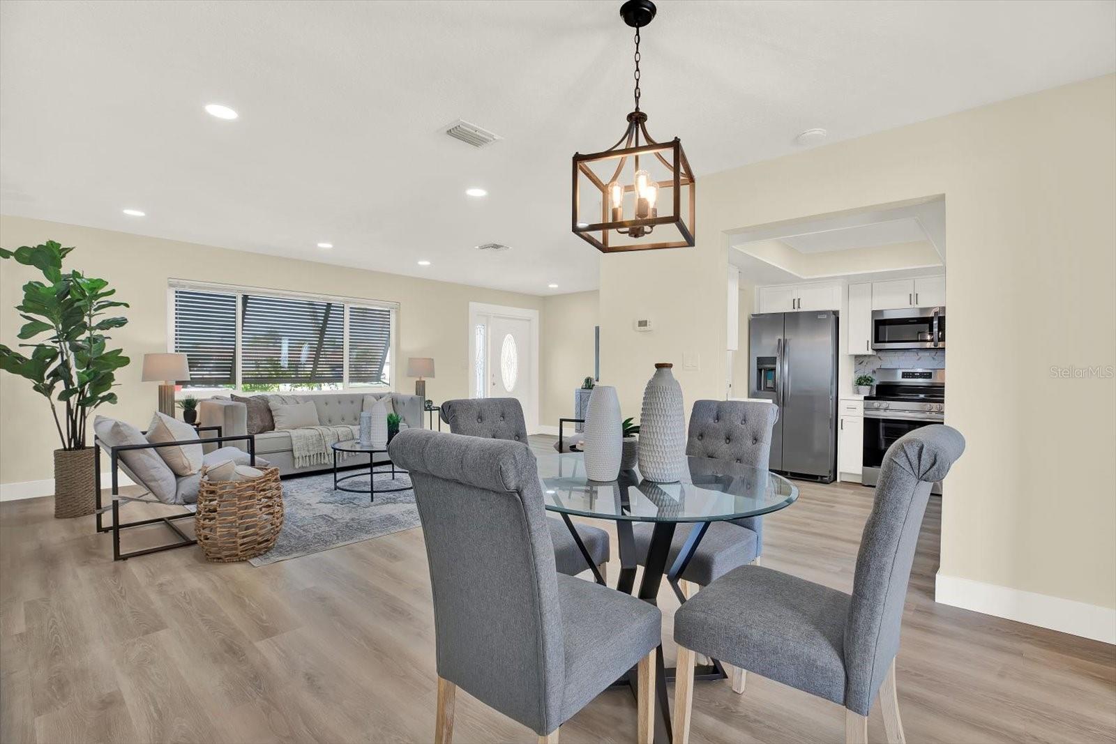 OAKHURST SHORES 5TH ADD - Residential