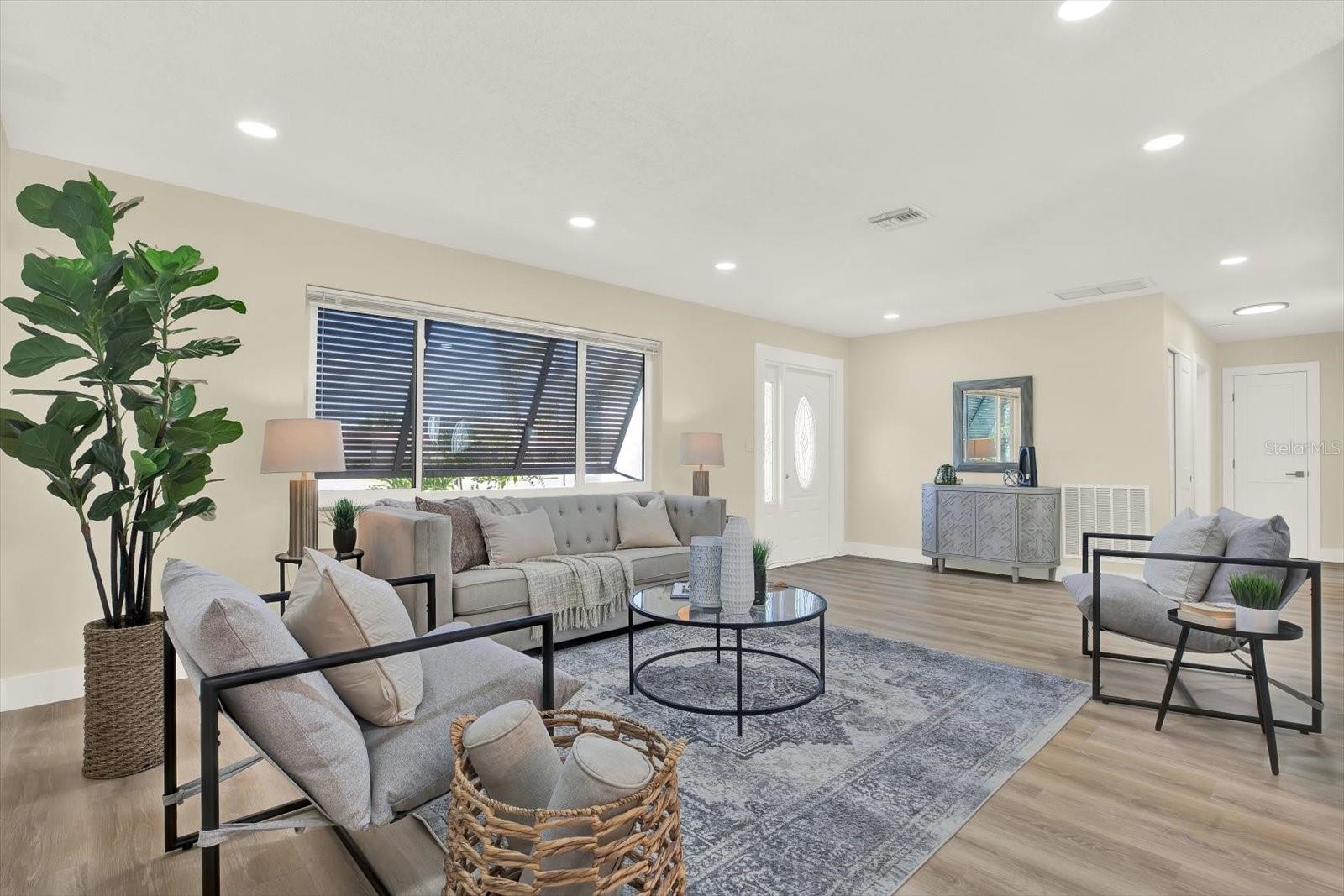 OAKHURST SHORES 5TH ADD - Residential