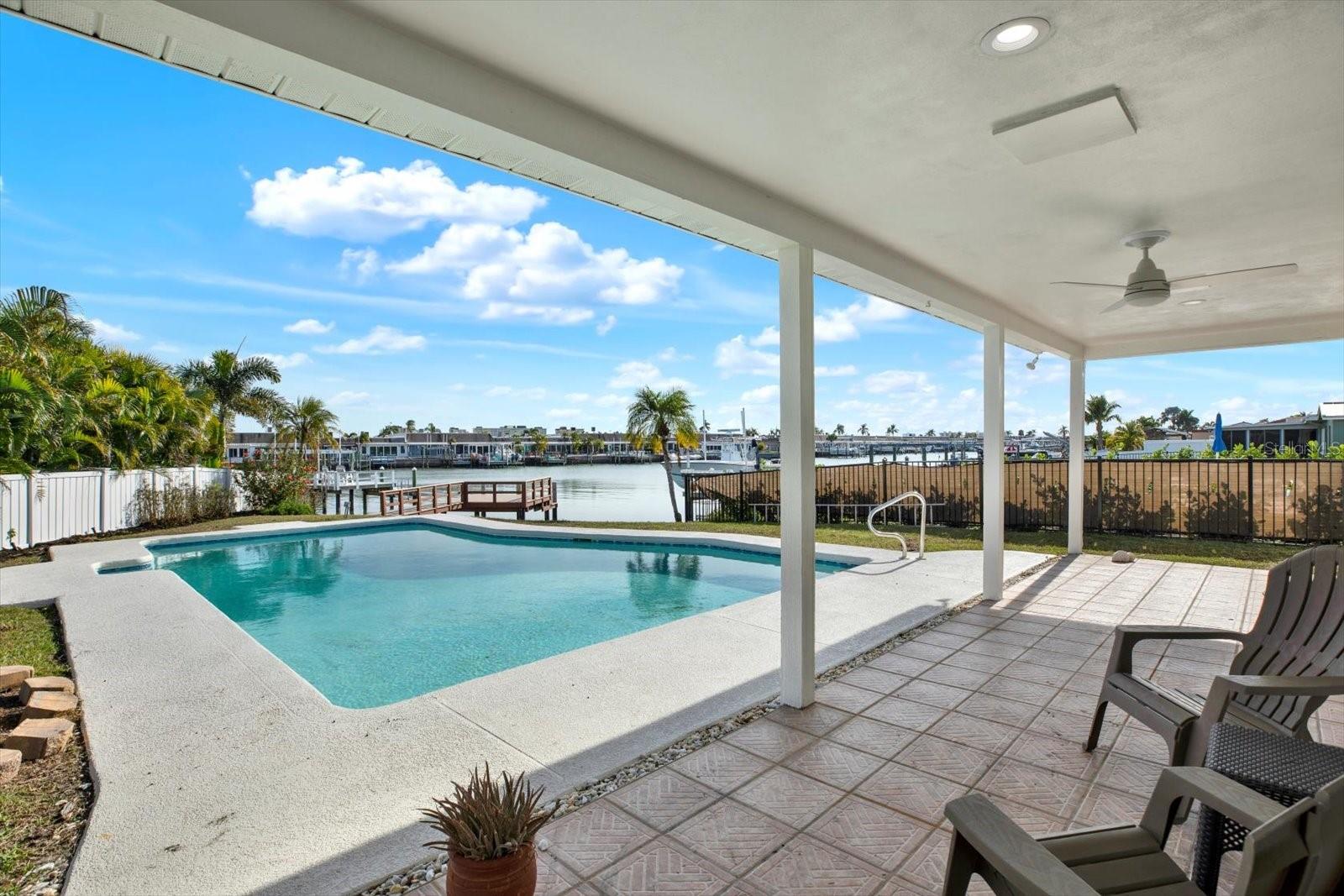 OAKHURST SHORES 5TH ADD - Residential