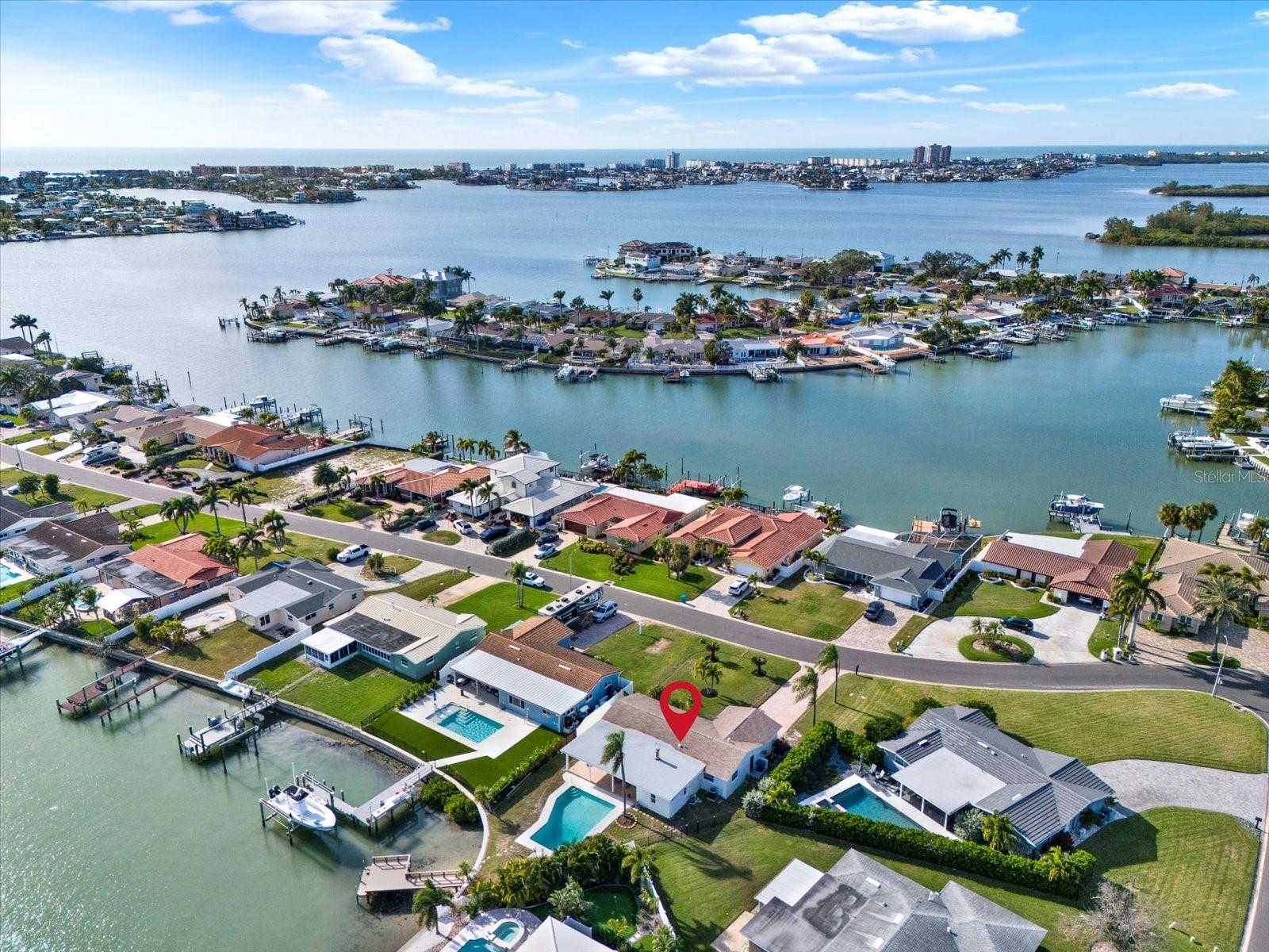 OAKHURST SHORES 5TH ADD - Residential