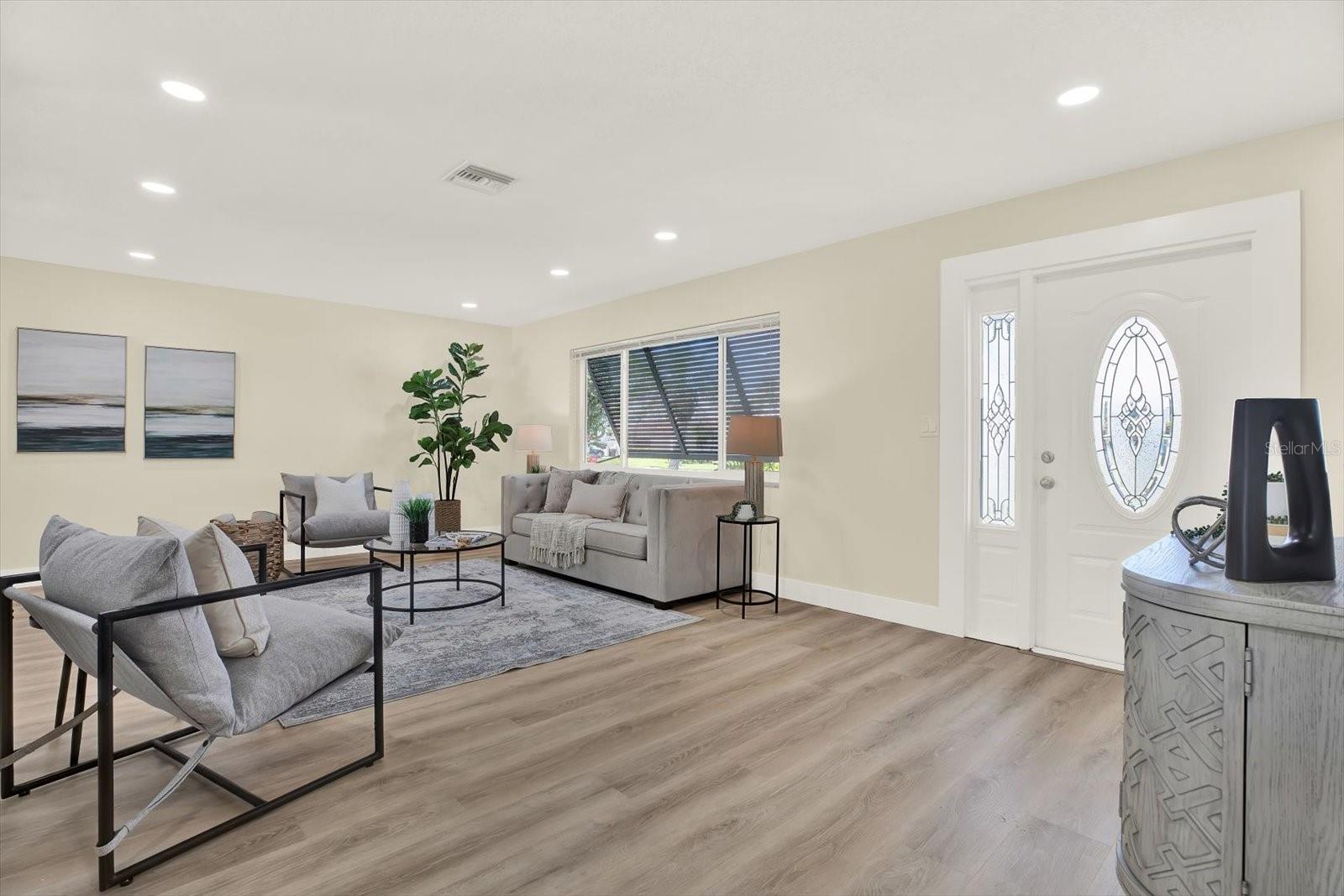 OAKHURST SHORES 5TH ADD - Residential