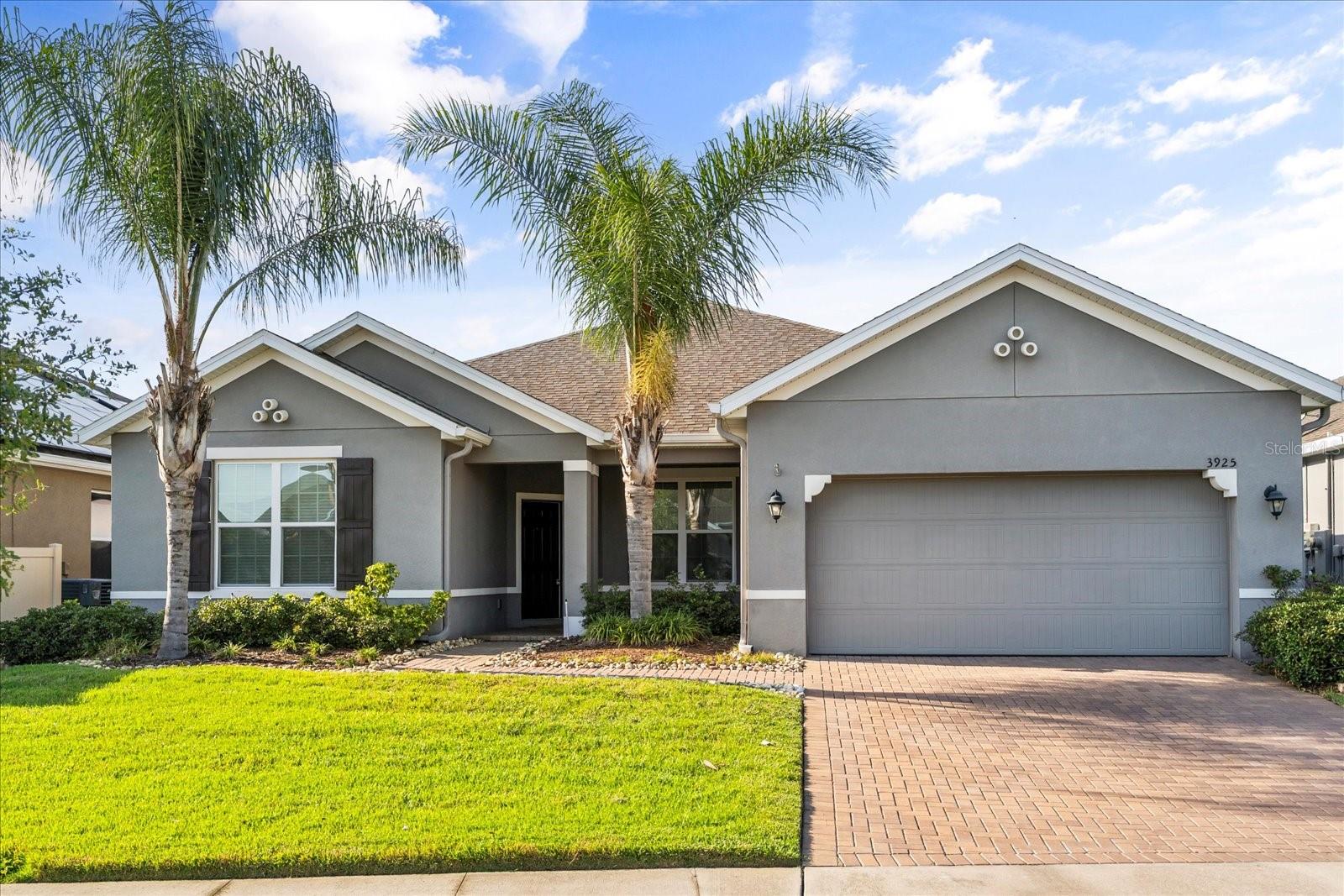 3925 GREEN SABAL DRIVE