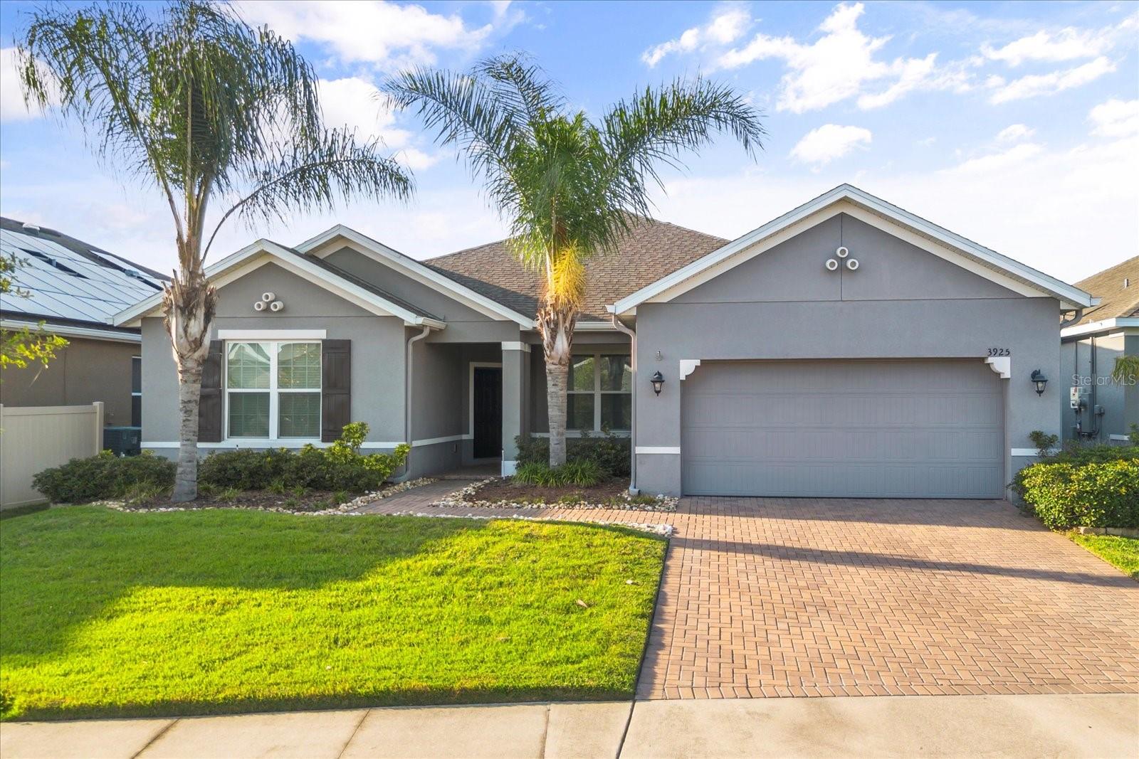 3925 GREEN SABAL DRIVE