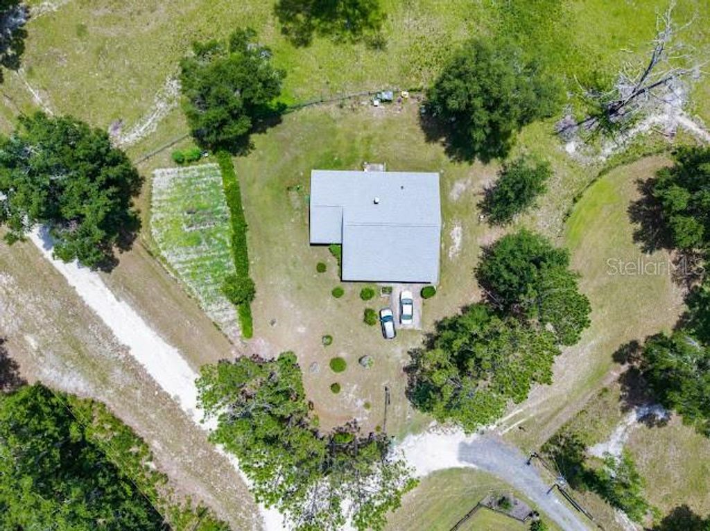 Photo of 289 SW Puritan Place, Lake City, FL 32024 (MLS # GC540419)