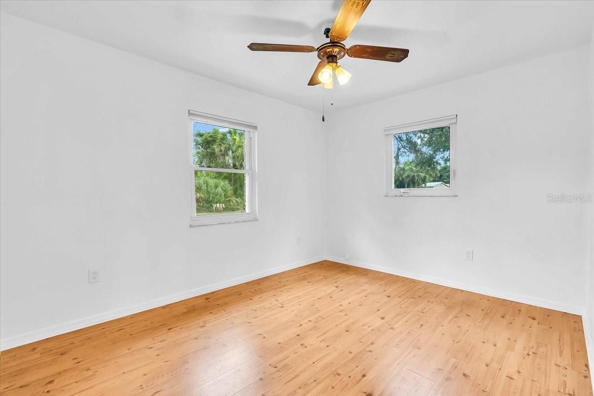 PORT CHARLOTTE SUB 02 - Residential Lease