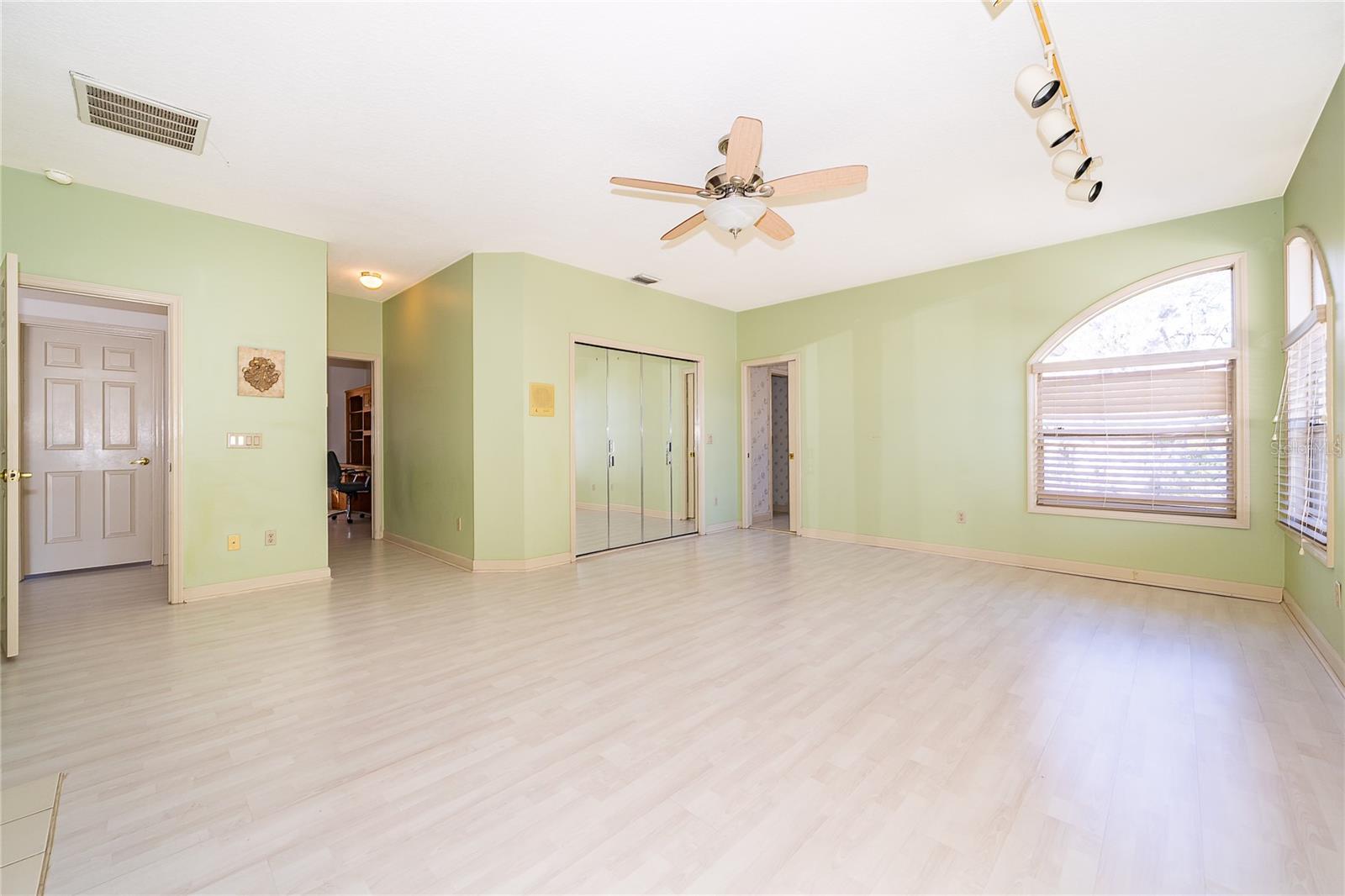 BENT OAK PH 04 - Residential