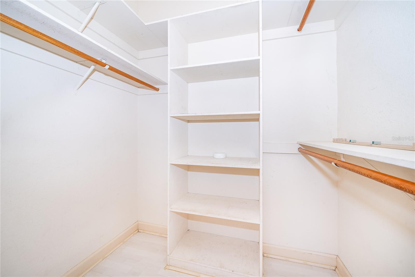 BENT OAK PH 04 - Residential