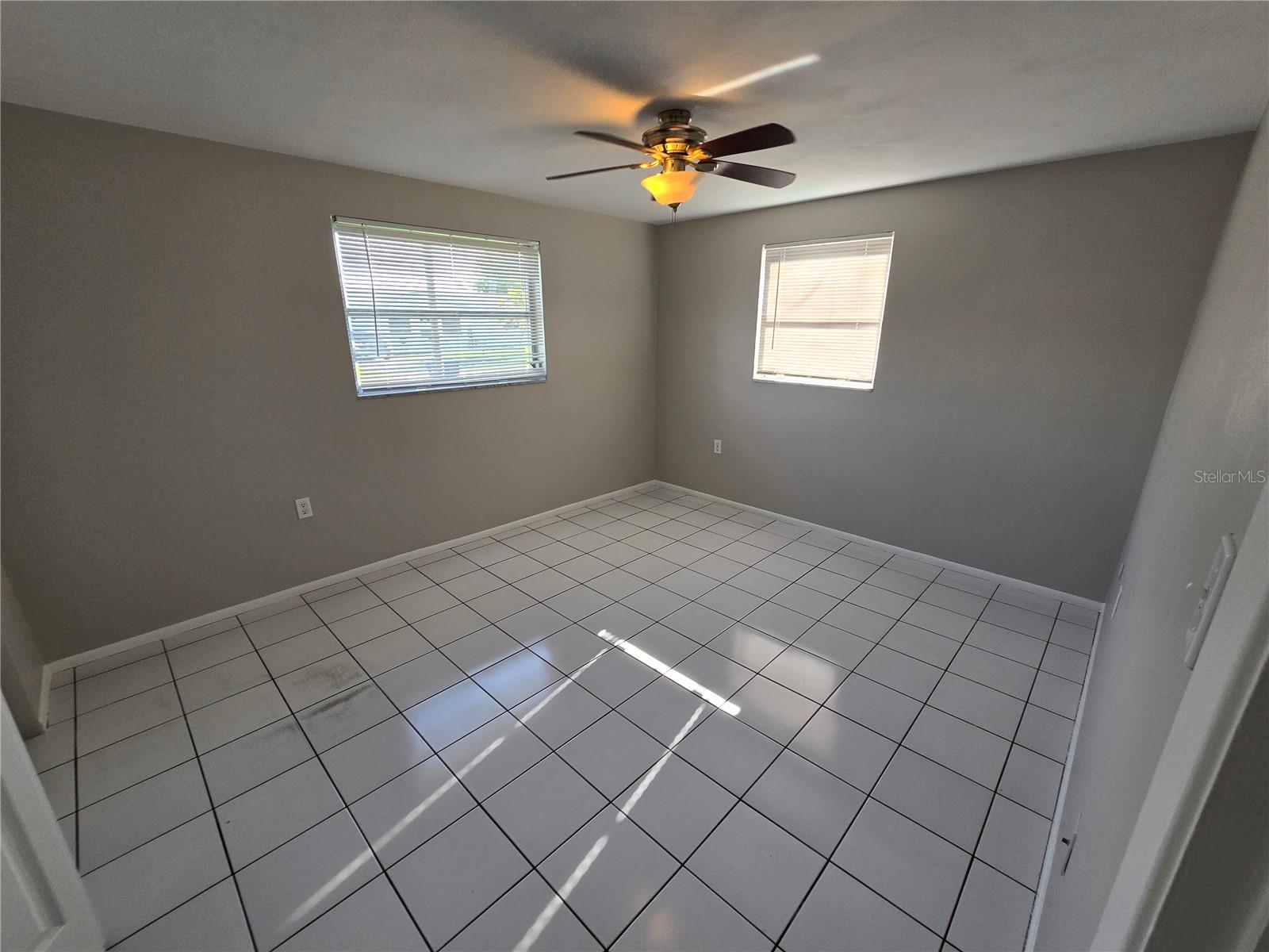 HOLIDAY LAKE ESTATES - Residential Lease