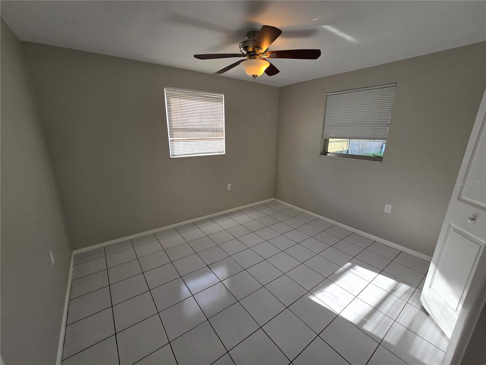 HOLIDAY LAKE ESTATES - Residential Lease