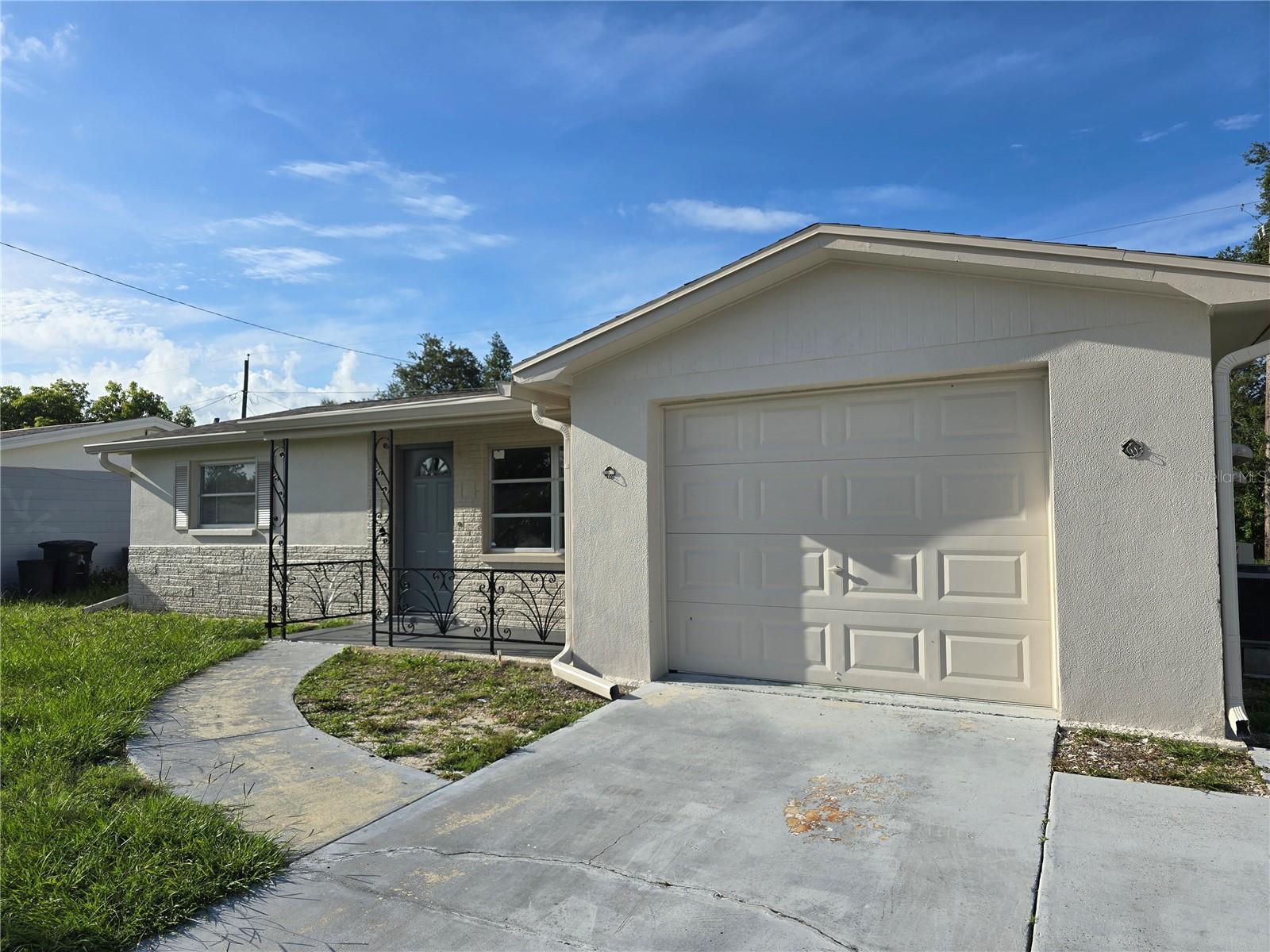 This CUTE AS A BUTTON 2 bedroom 1 bath home with a one car garage single family home in Holiday Lake Estates may be just what you have been looking for! Unfurnished Annual rental, available for move in. Sorry, NO SMOKING IS ALLOWED AND ONE SMALL PET (along with a corresponding pet fee) MAY BE CONSIDERED (PET MUST BE DISCLOSED PRIOR TO MOVE IN), however no vicious breeds or mix thereof will be considered. Ask your favorite agent for a showing today!