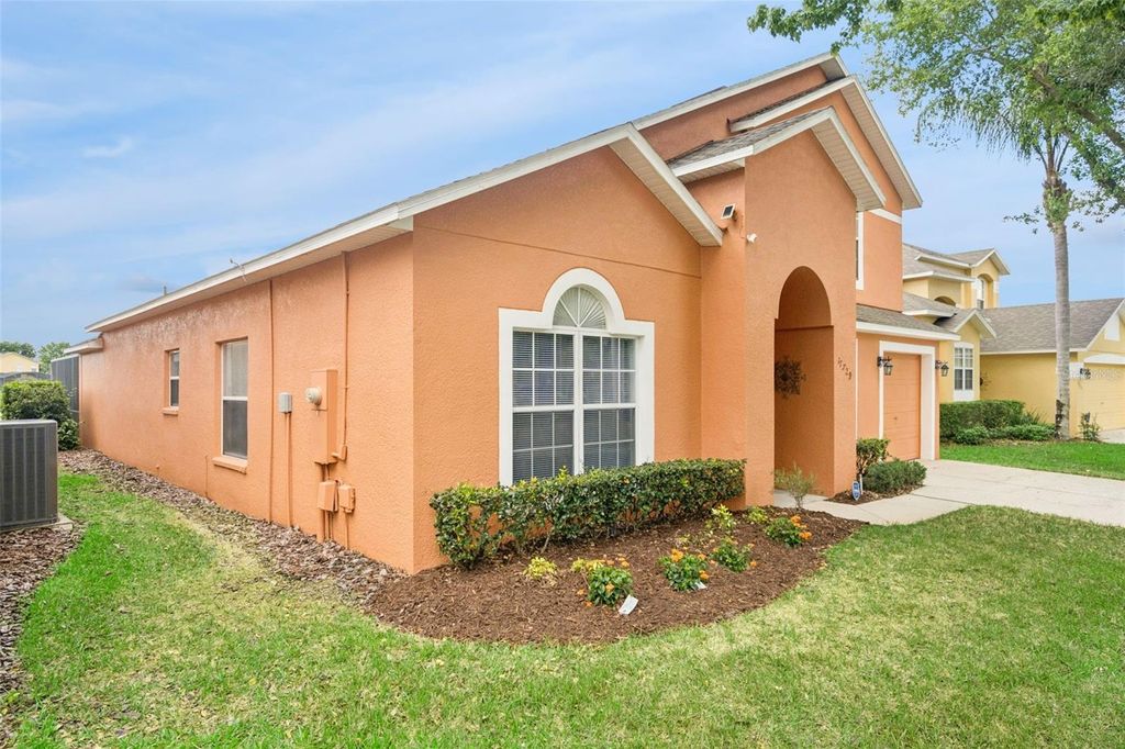 Photo of 17729 Woodcrest Way, Clermont, FL 34714 (MLS # S5147058)