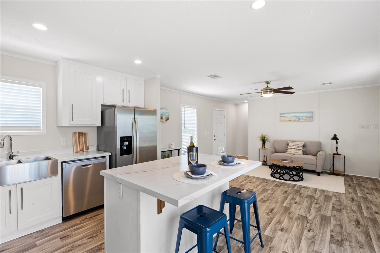 HOLIDAY MOB ESTATES 2ND ADD - Residential