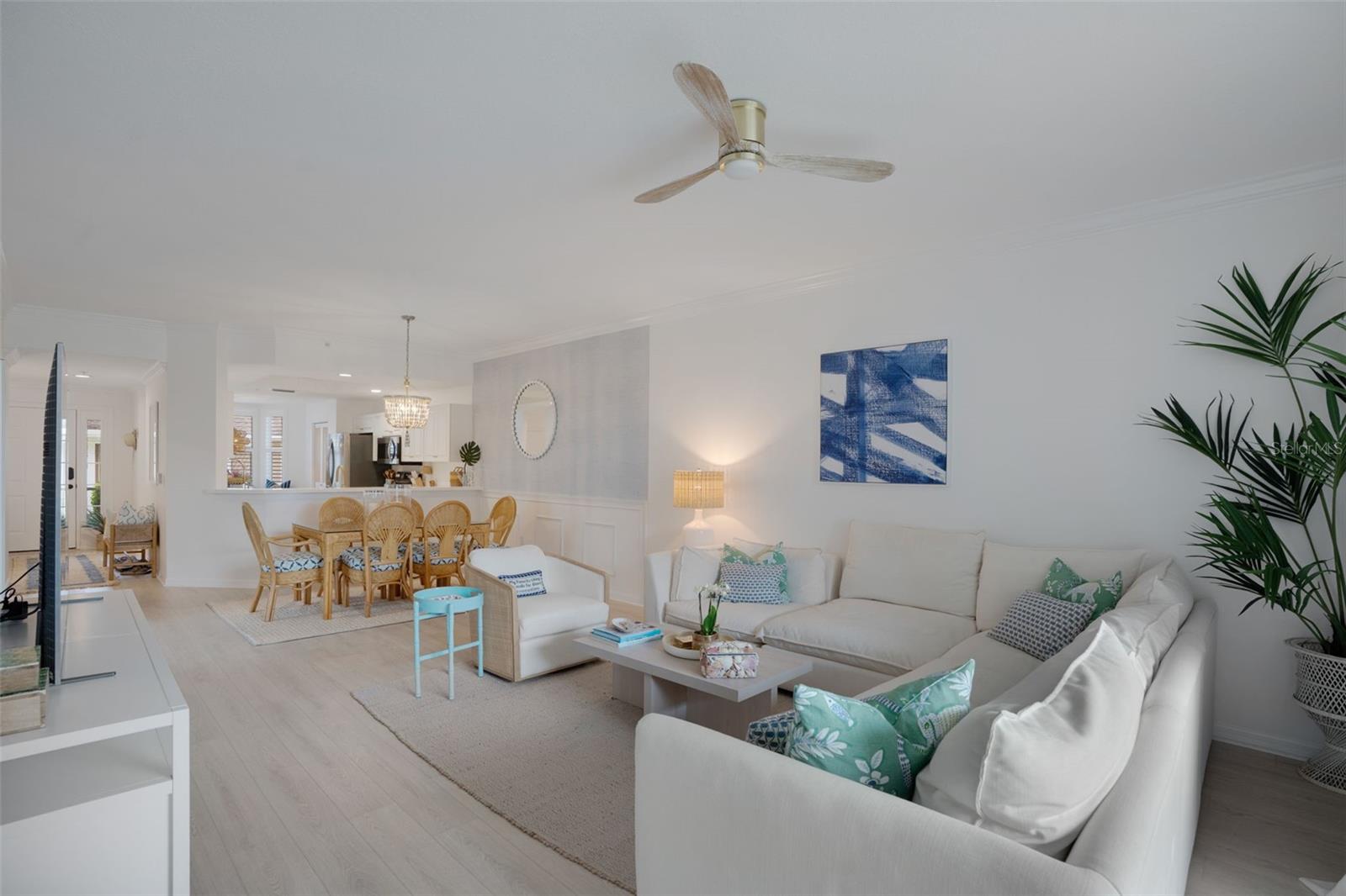 HERITAGE OAKS VERANDA 8 - Residential