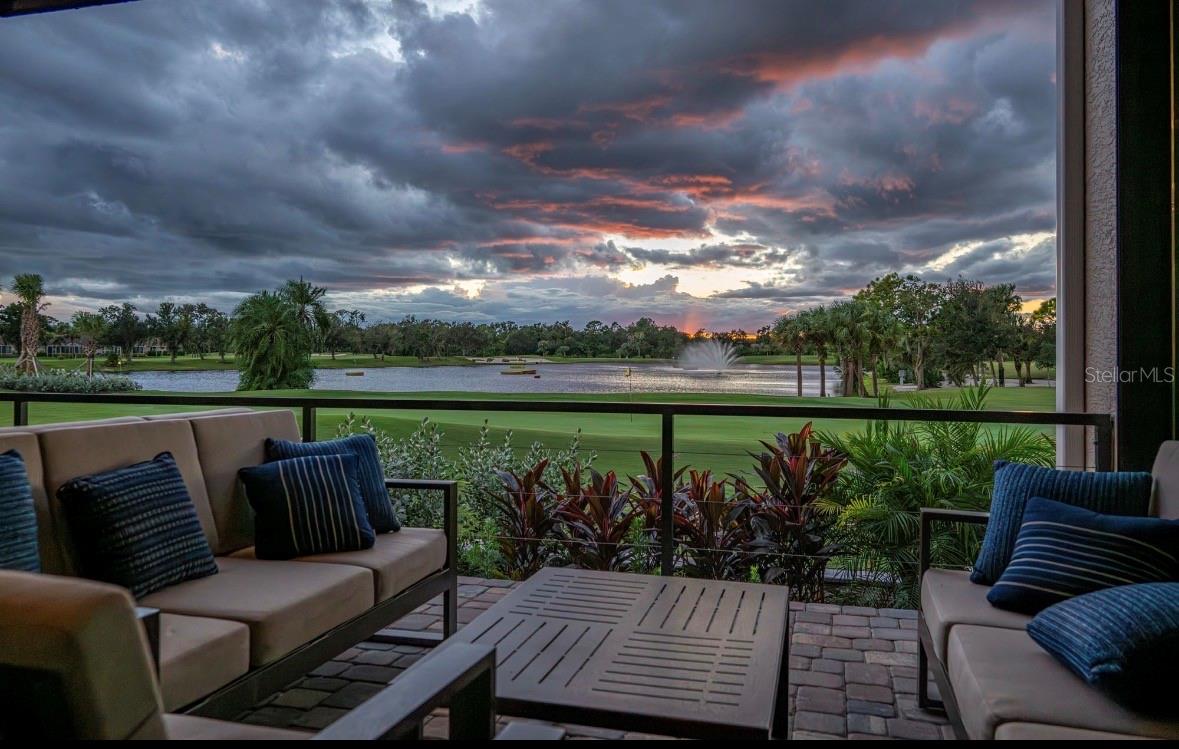 HERITAGE OAKS VERANDA 8 - Residential