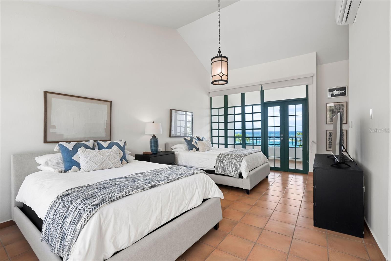 DORADO REEF - Residential