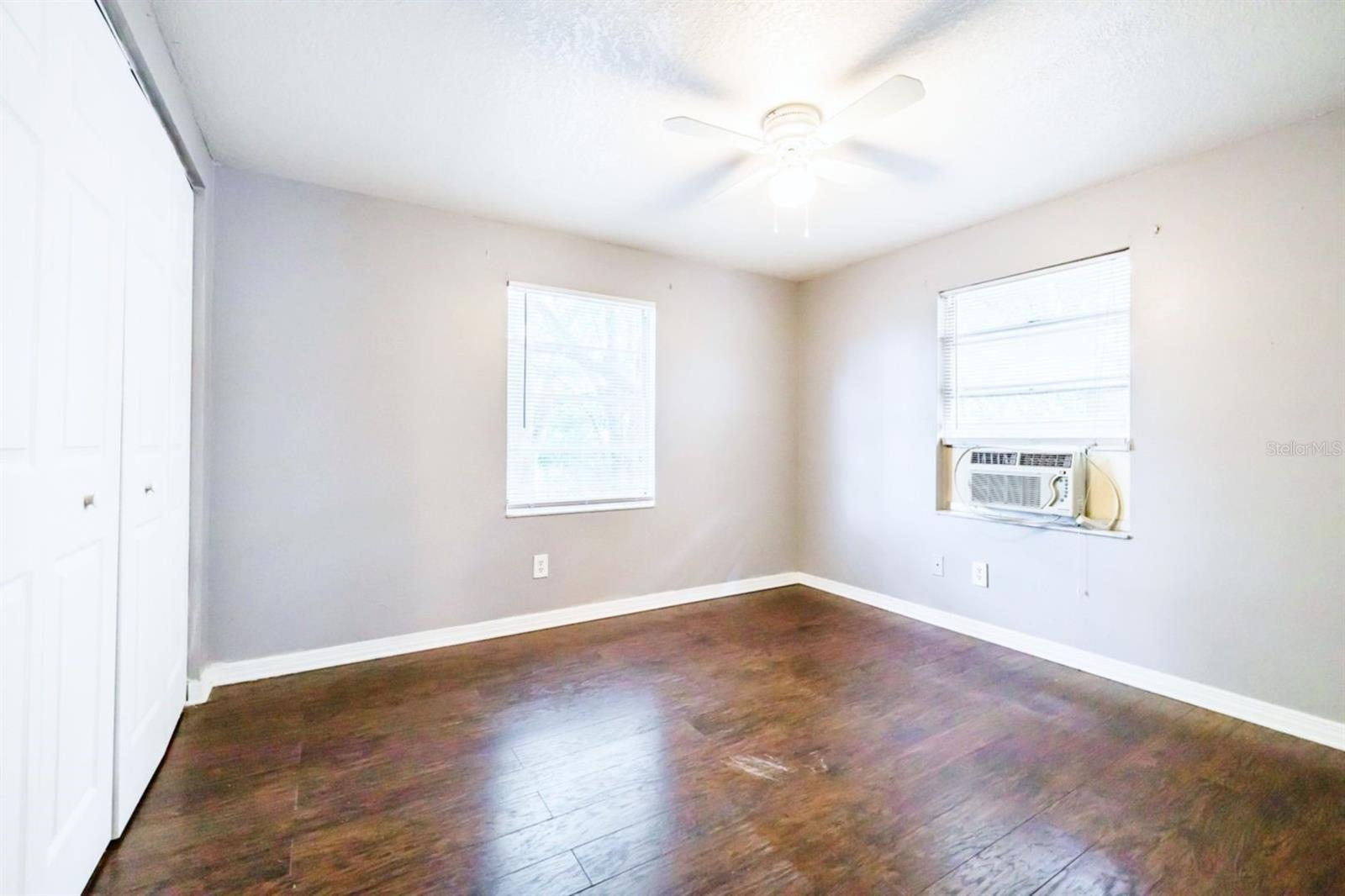 COLLINS ARMENIA PARK - Residential Lease