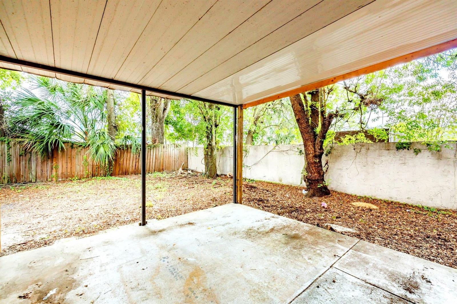 COLLINS ARMENIA PARK - Residential Lease