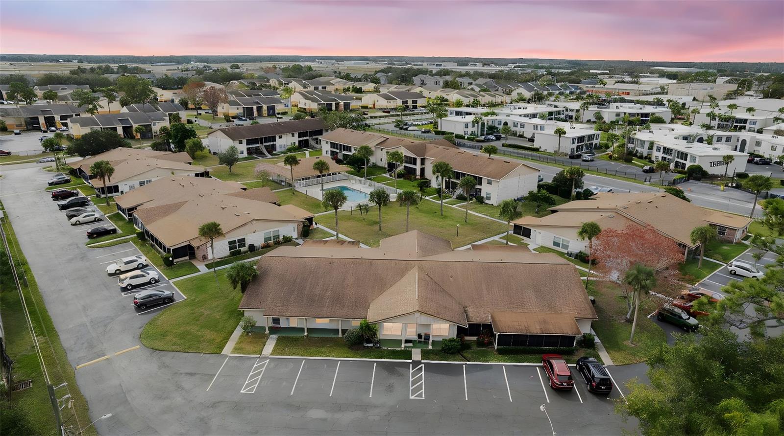 HERITAGE HOUSE CONDO - Residential