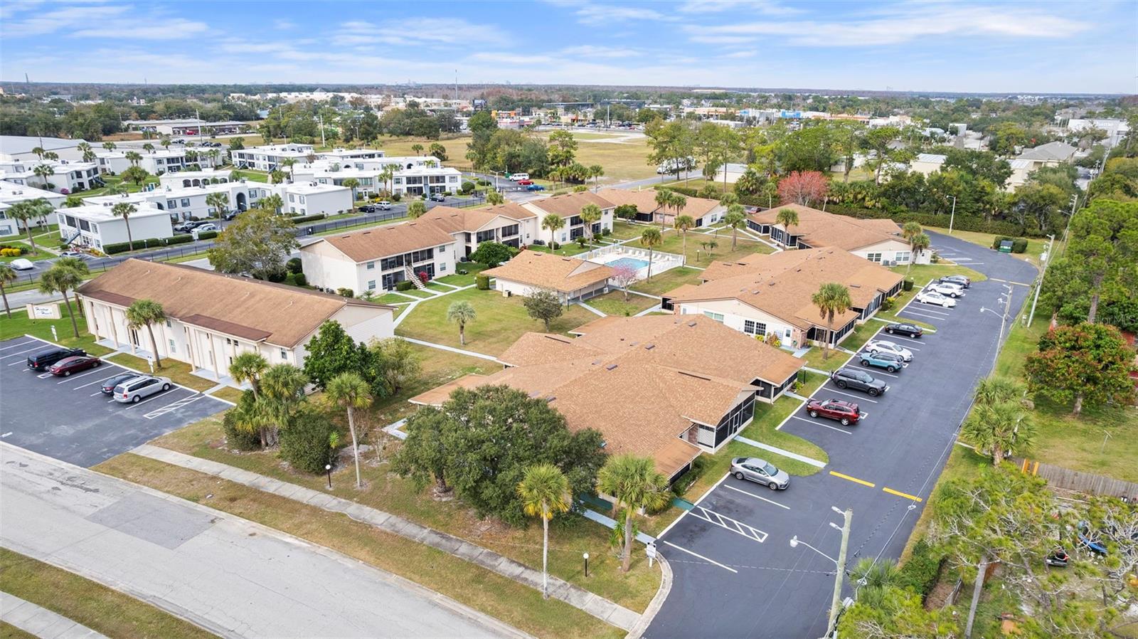 HERITAGE HOUSE CONDO - Residential