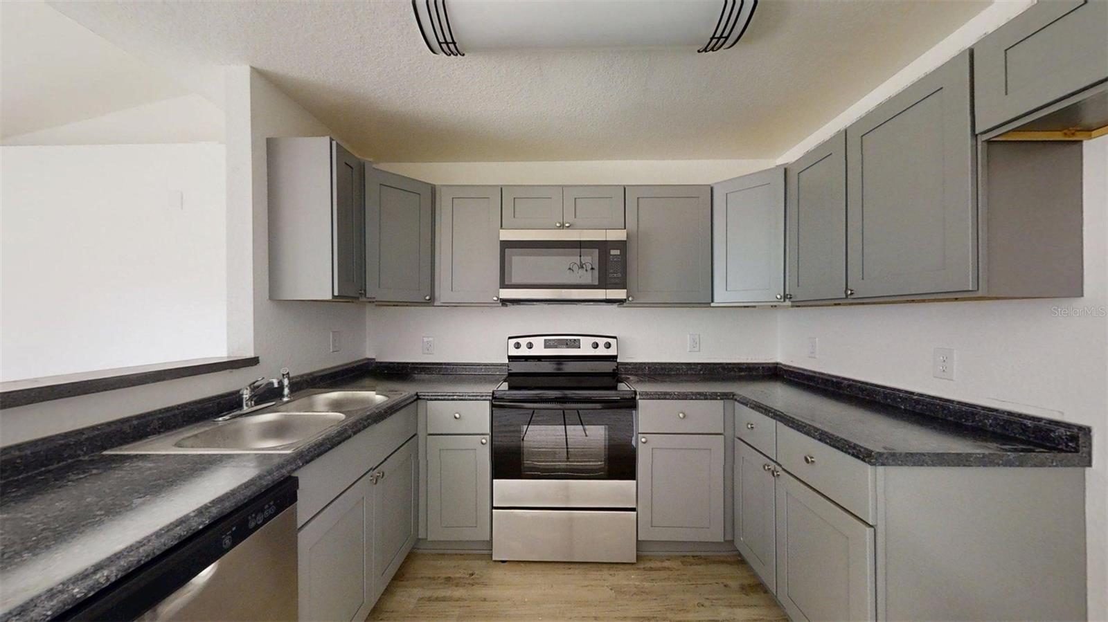 LEIGHTON ESTATE - Residential Income