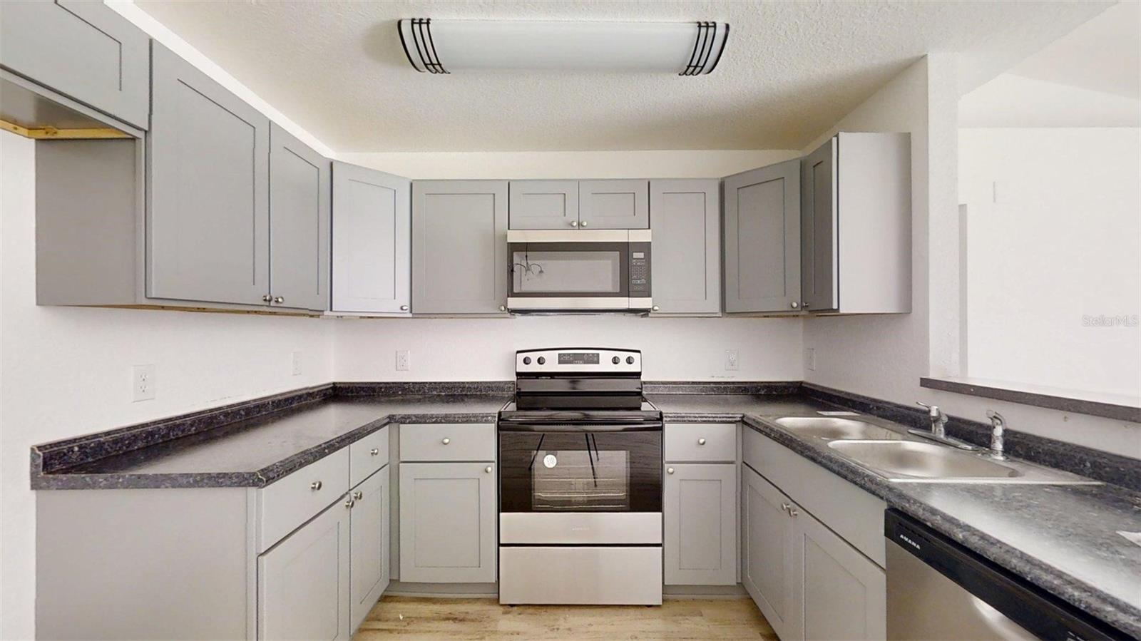 LEIGHTON ESTATE - Residential Income