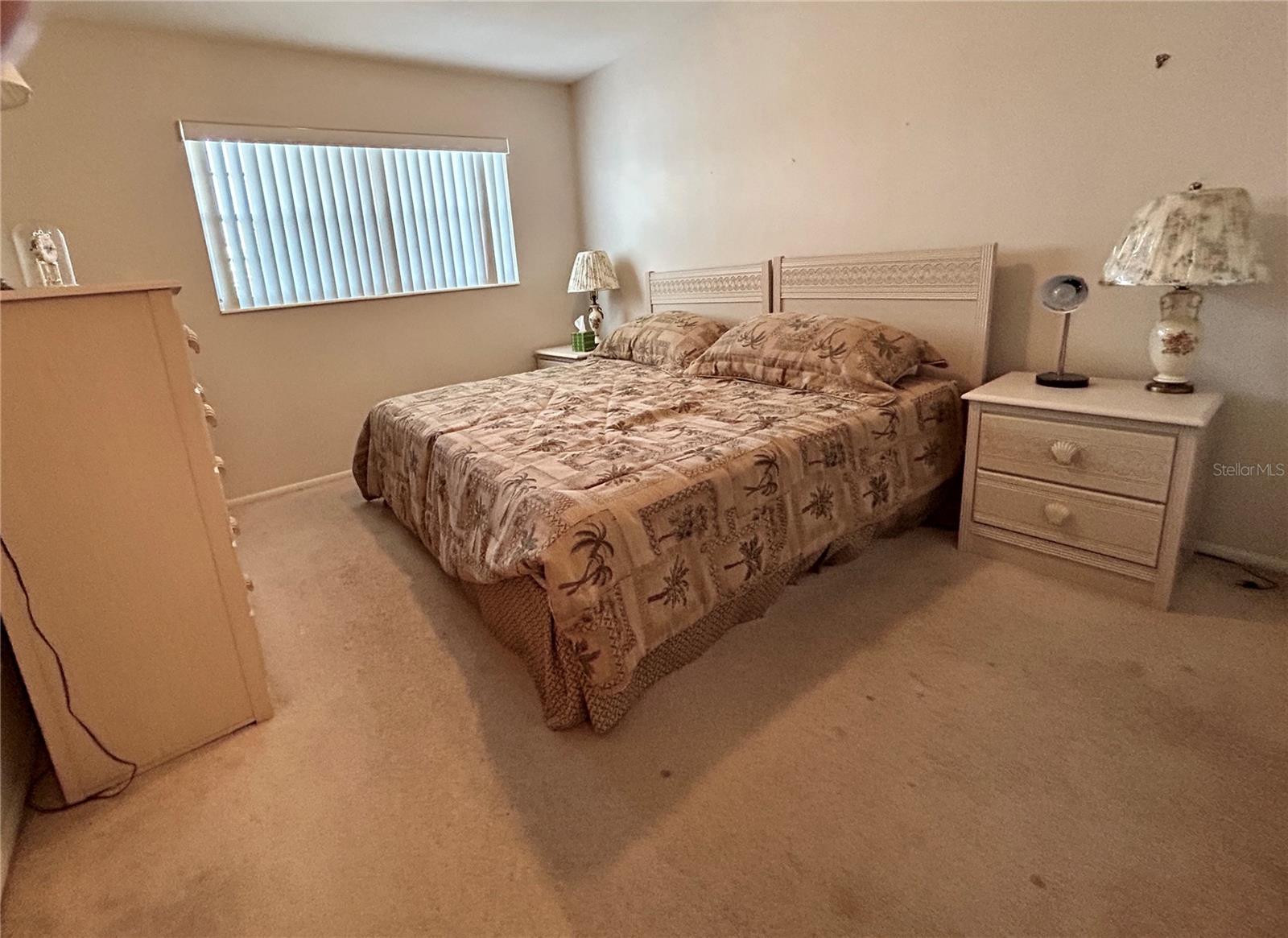 ON TOP OF THE WORLD - Residential