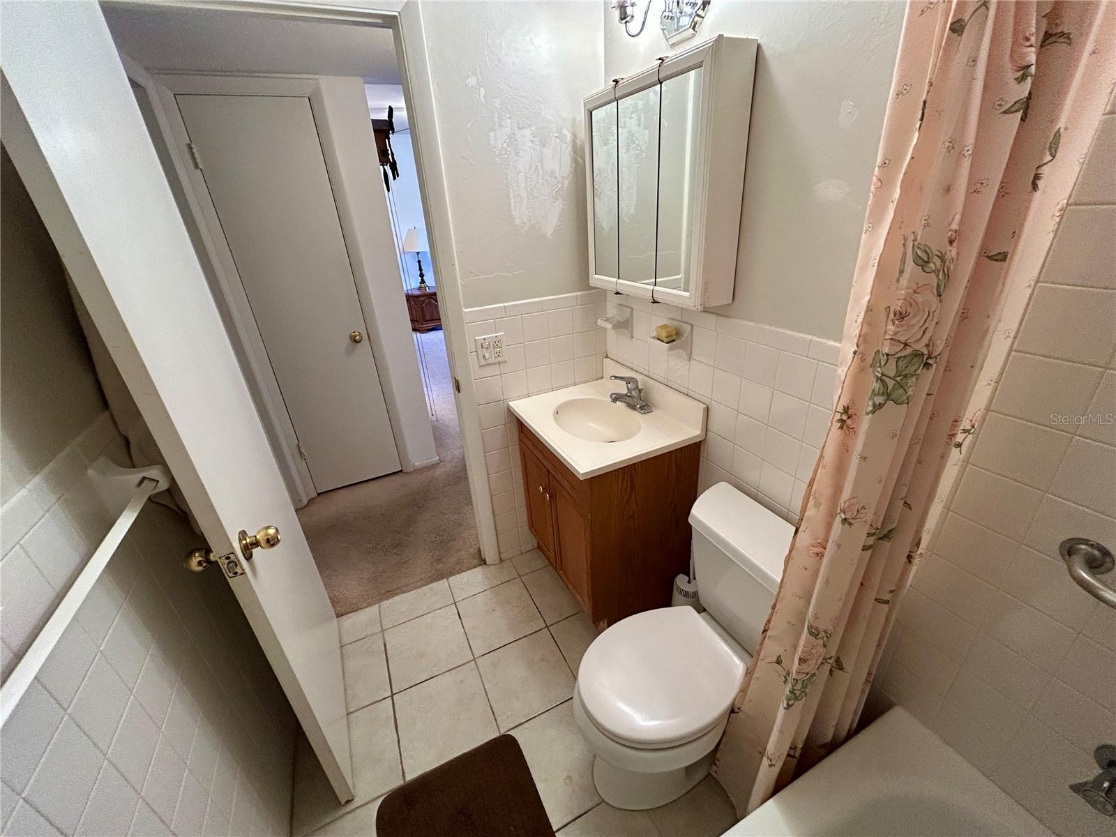 ON TOP OF THE WORLD - Residential