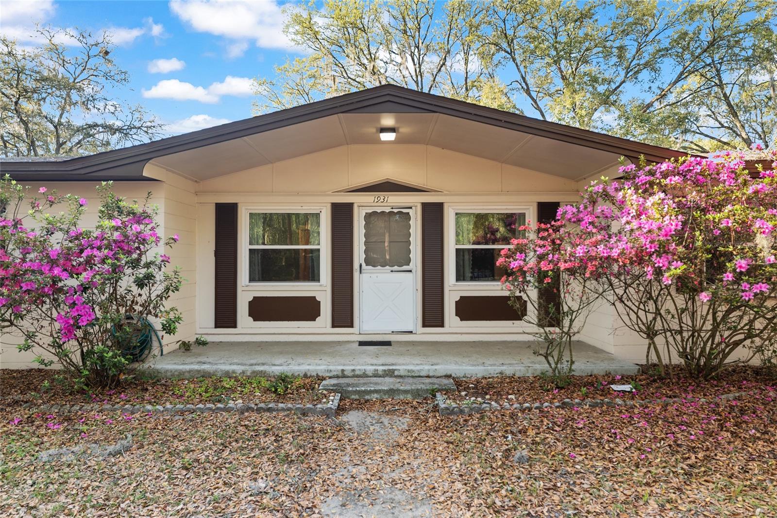 BRIARWOODLAND - Residential