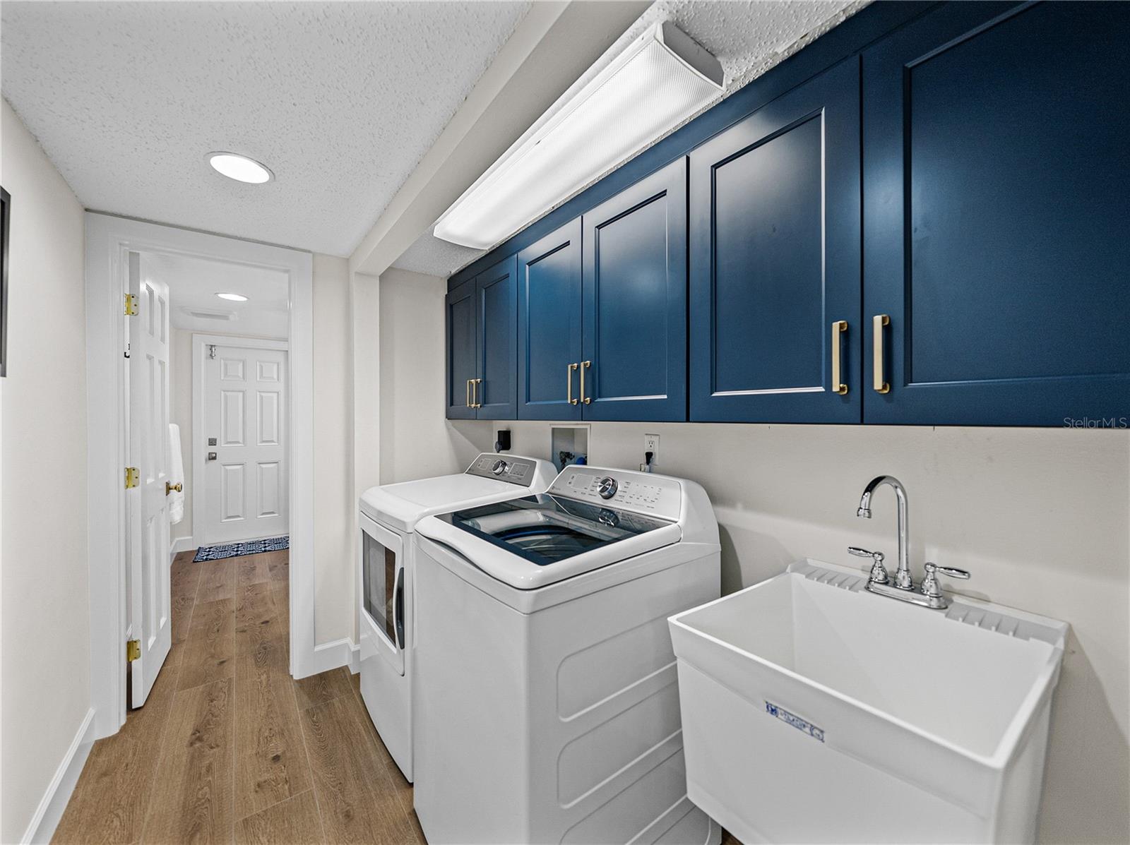 BAHIA SHORES 4TH ADD - Residential Lease