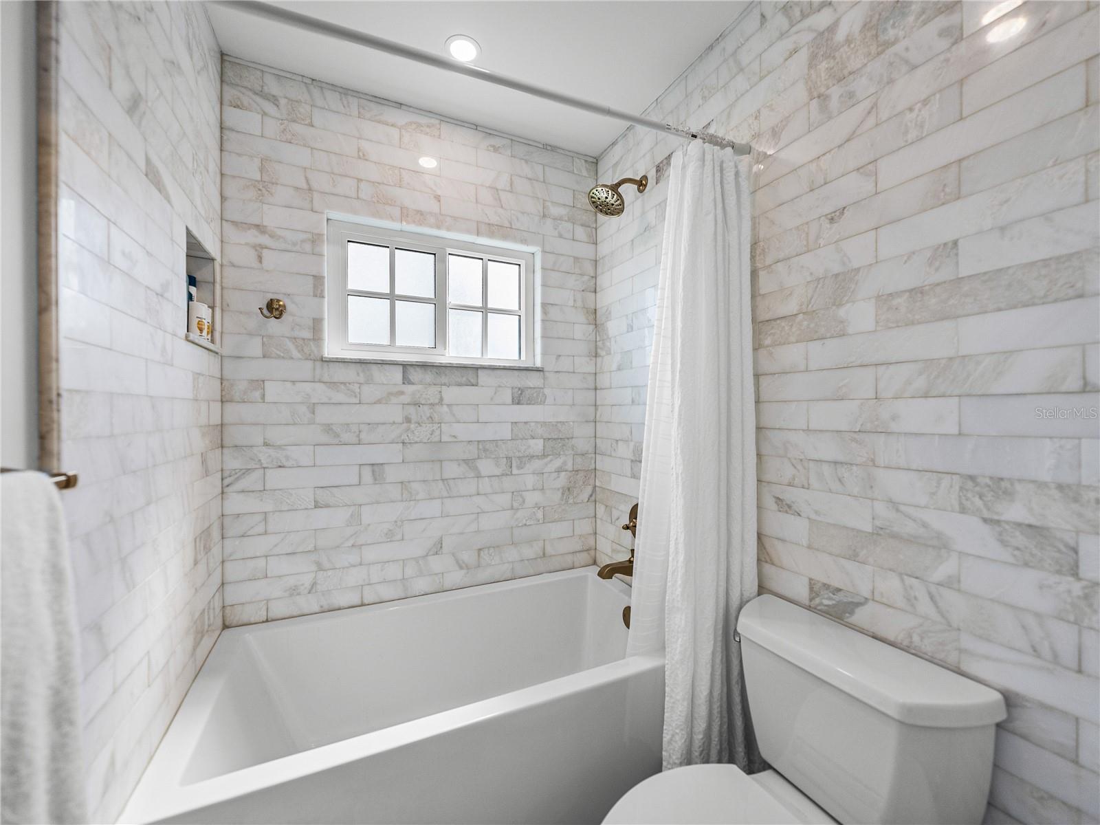 BAHIA SHORES 4TH ADD - Residential Lease