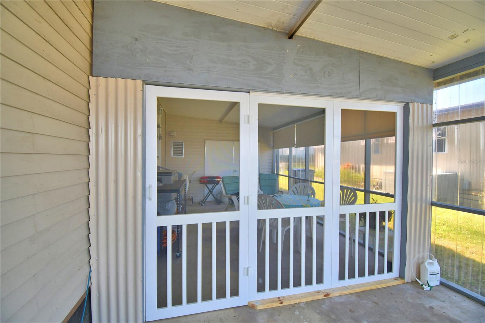 ARIANA SHORES MHP - Residential