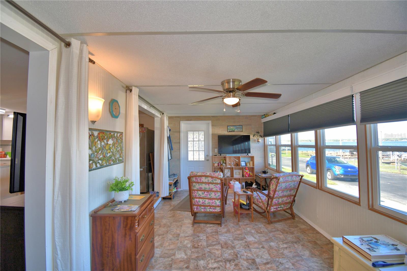 ARIANA SHORES MHP - Residential