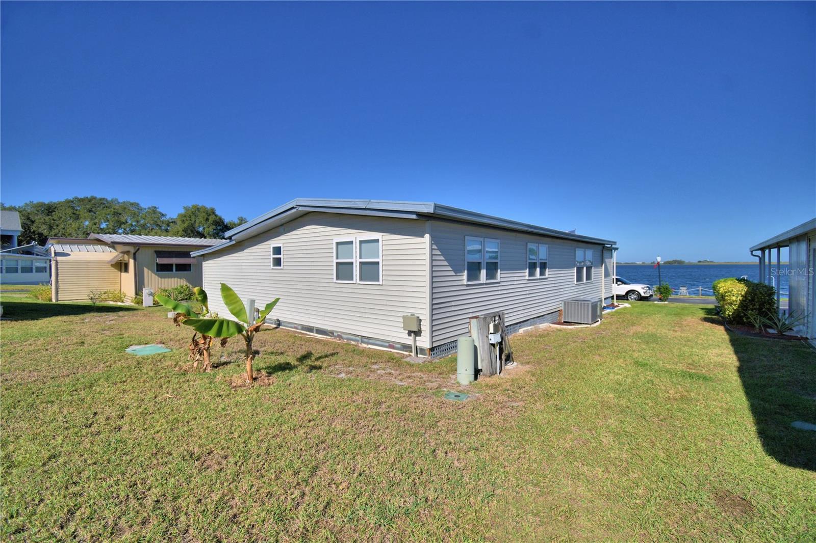 ARIANA SHORES MHP - Residential