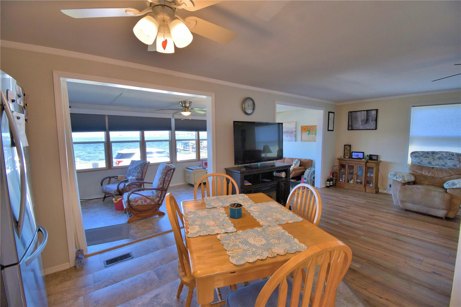 ARIANA SHORES MHP - Residential