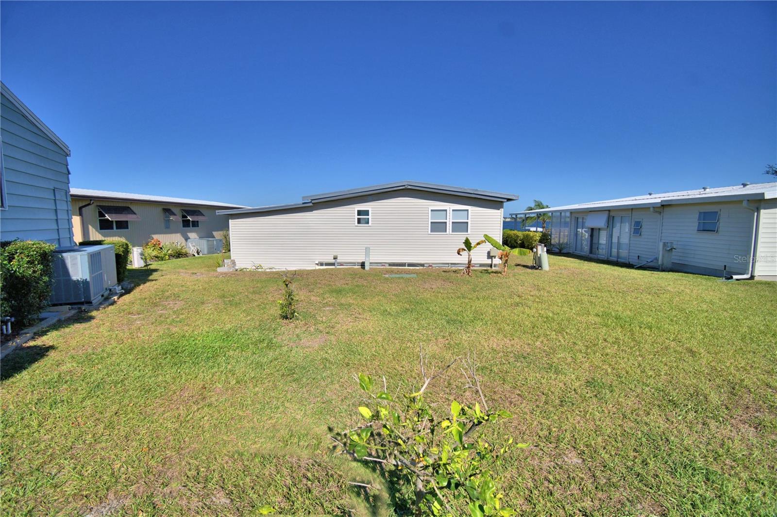 ARIANA SHORES MHP - Residential