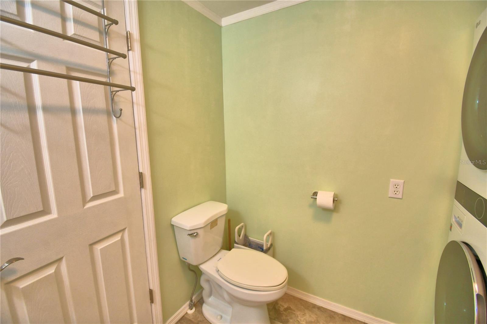 ARIANA SHORES MHP - Residential