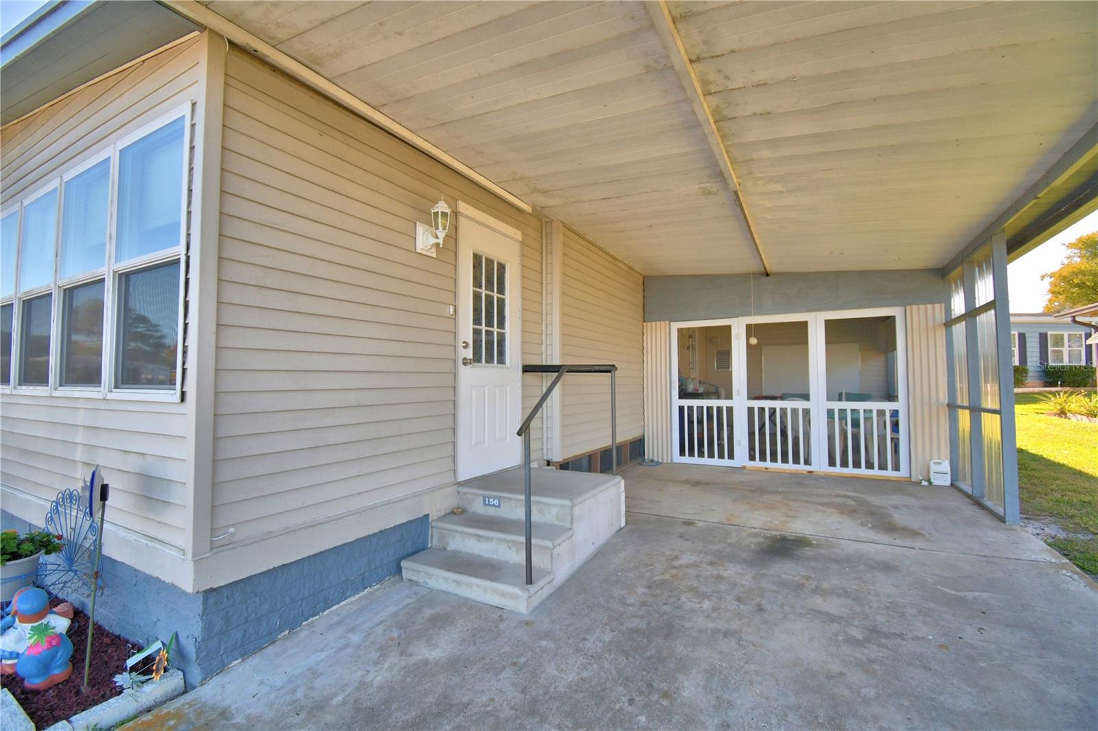 ARIANA SHORES MHP - Residential