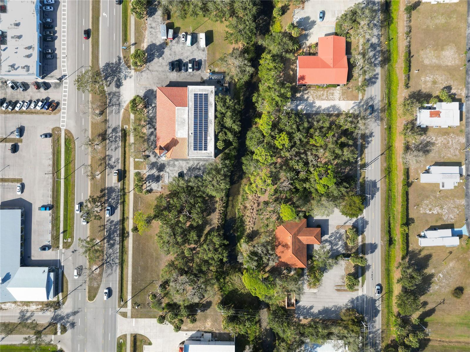 VENICE AVE COMM SUB - Land