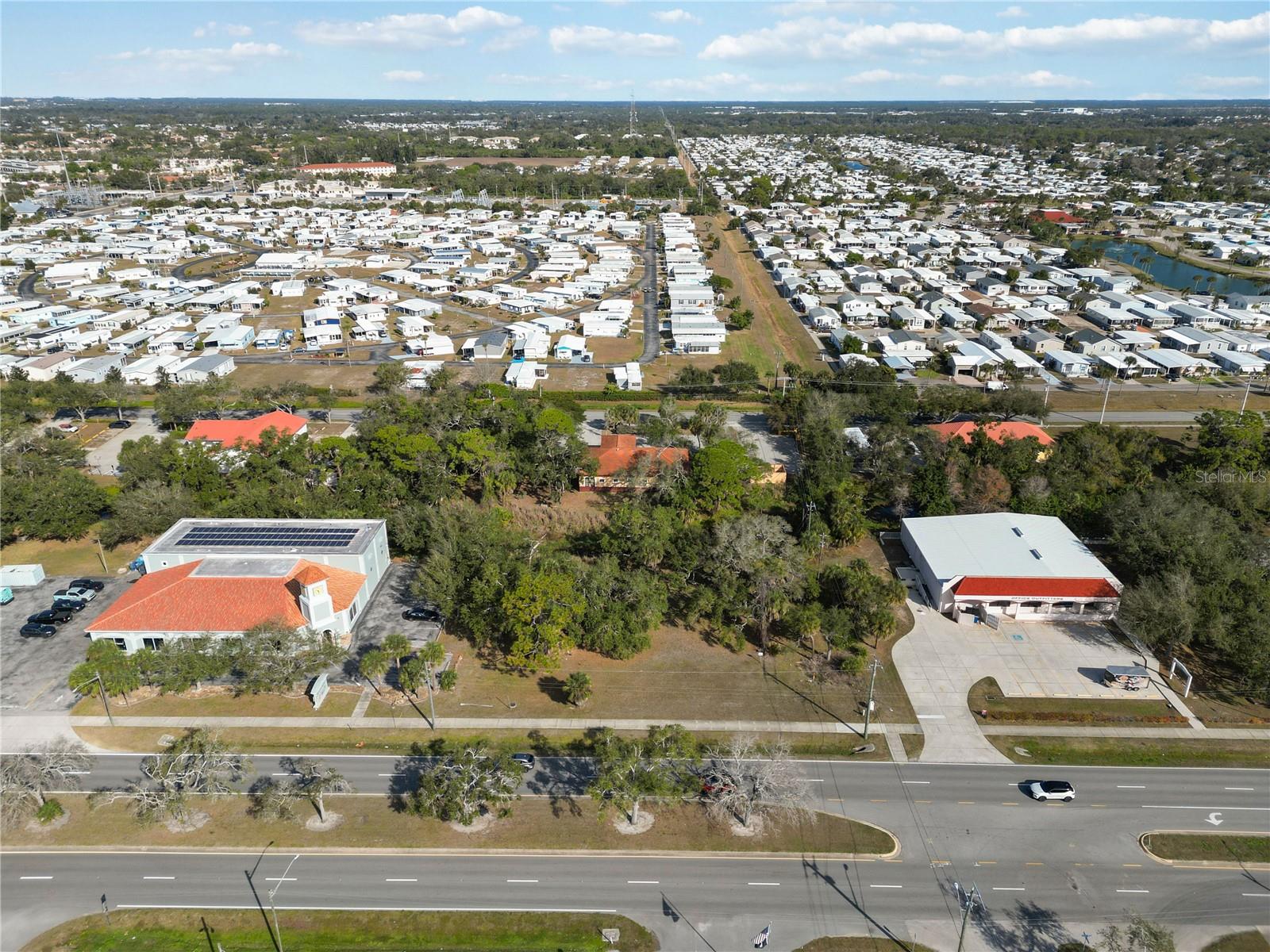 VENICE AVE COMM SUB - Land