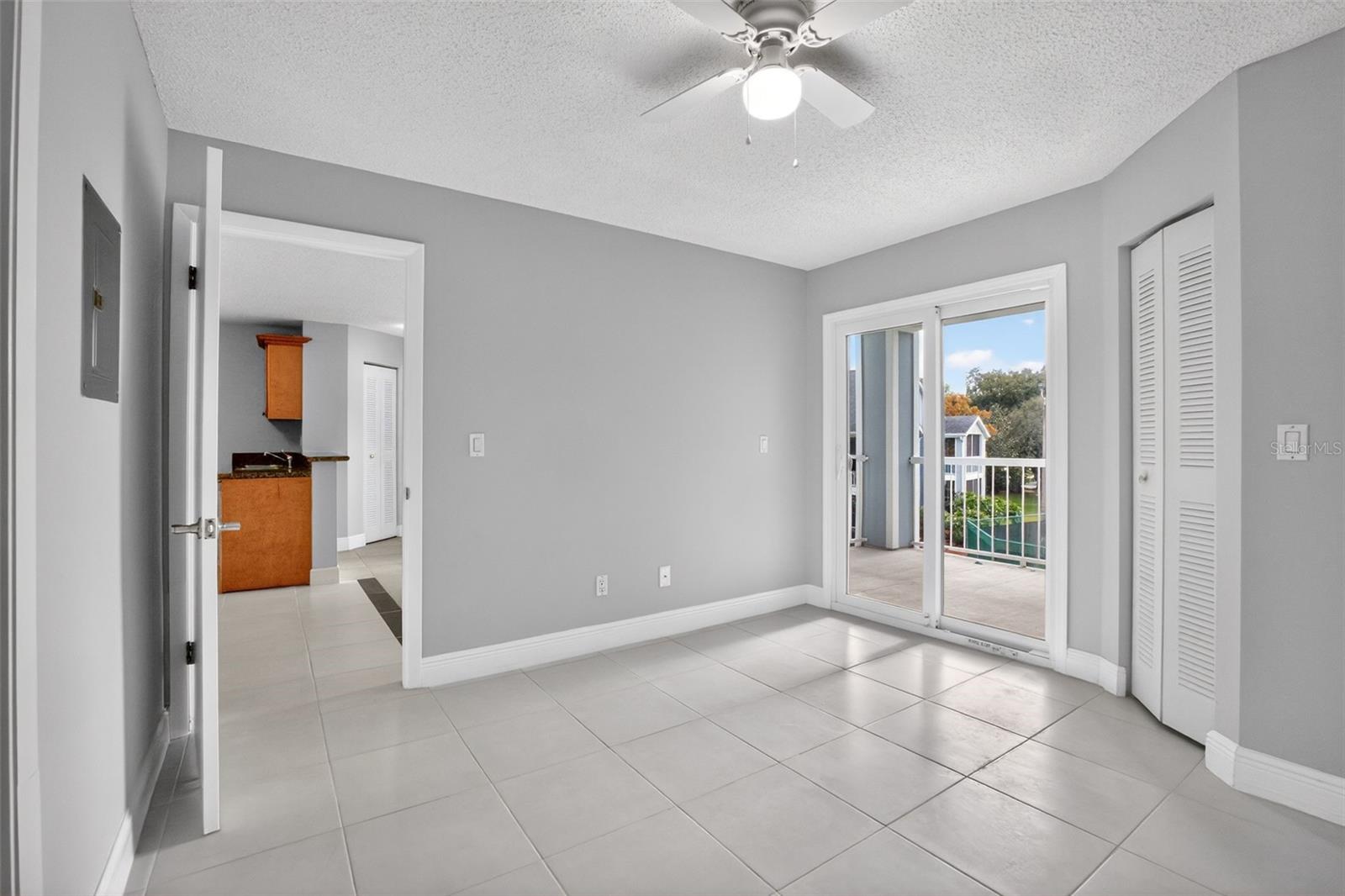 REGENCY PARK AT LAKE MARY A CONDO - Residential