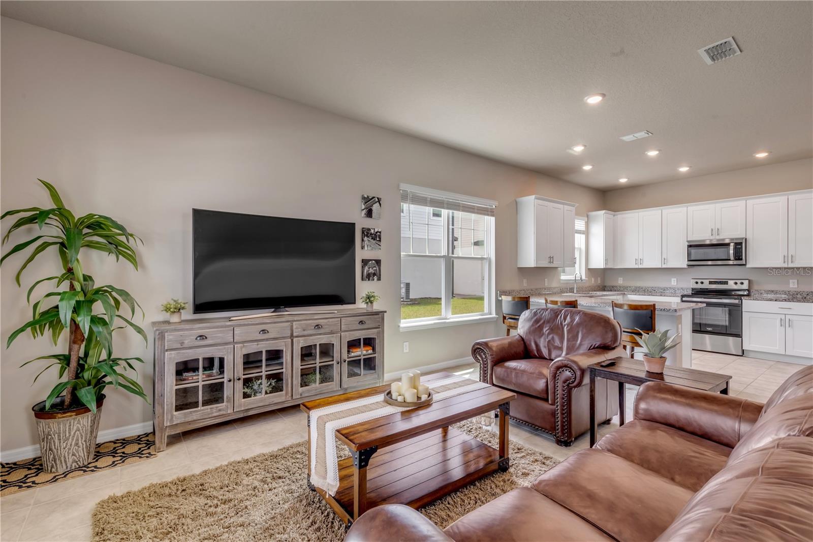 PALMS PH 5 - Residential