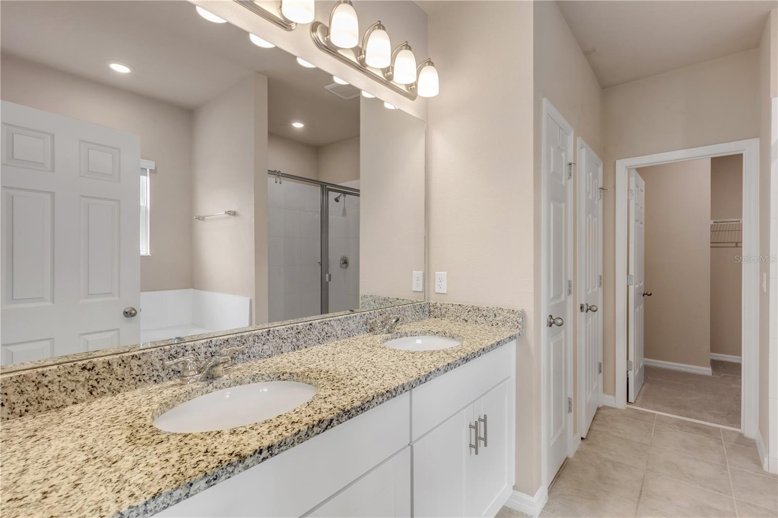 PALMS PH 5 - Residential