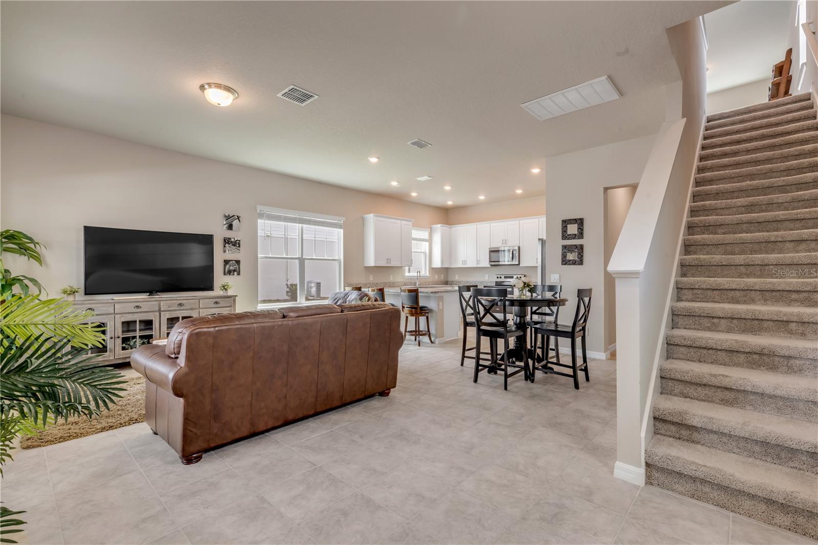 PALMS PH 5 - Residential