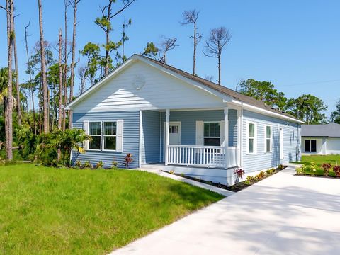 A home in PORT CHARLOTTE