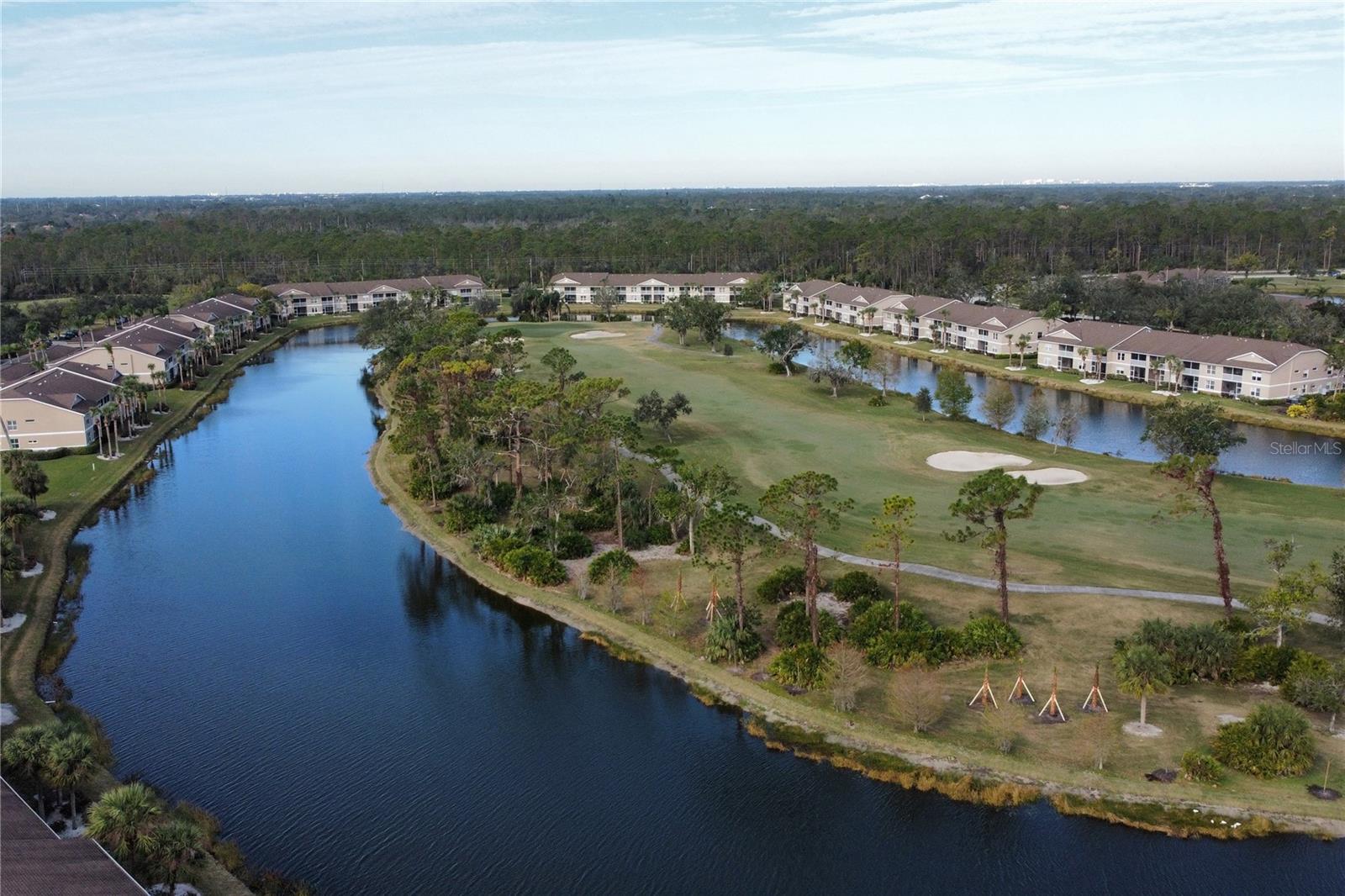 HERITAGE OAKS GOLF & COUNTRY CLUB - Residential