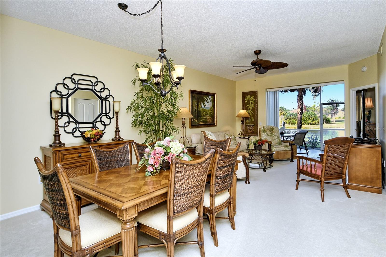 HERITAGE OAKS GOLF & COUNTRY CLUB - Residential